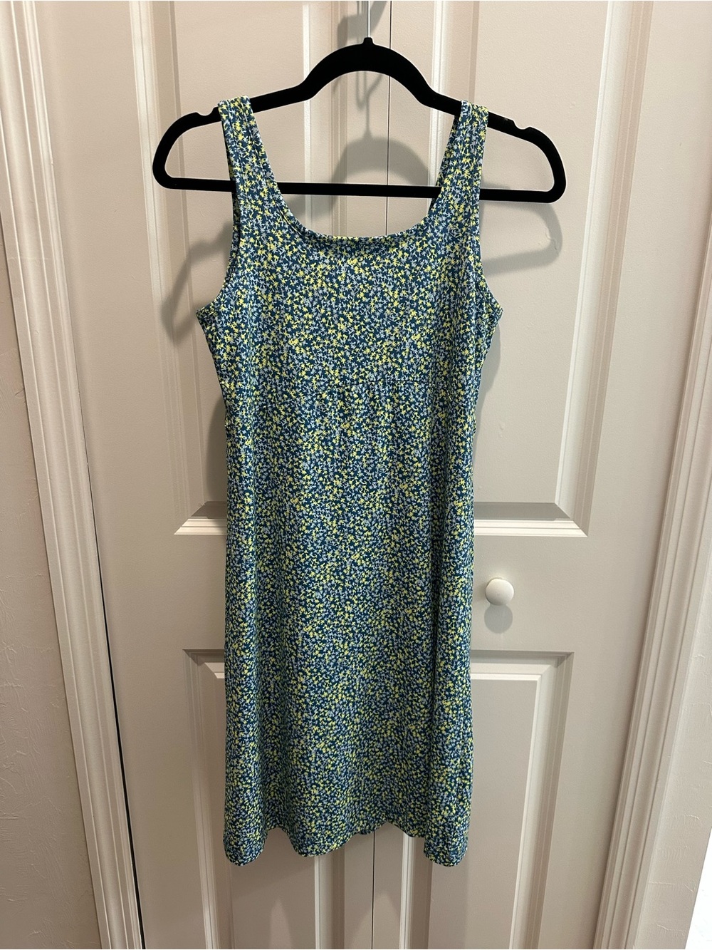 Columbia PFG Women’s Sleeveless Blue and Yellow Floral Mini Athletic Dress Small